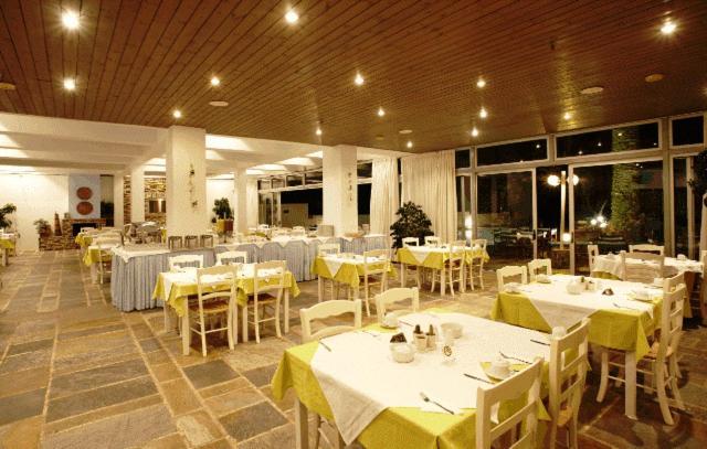 Apollon Suites 카리스토스 외부 사진