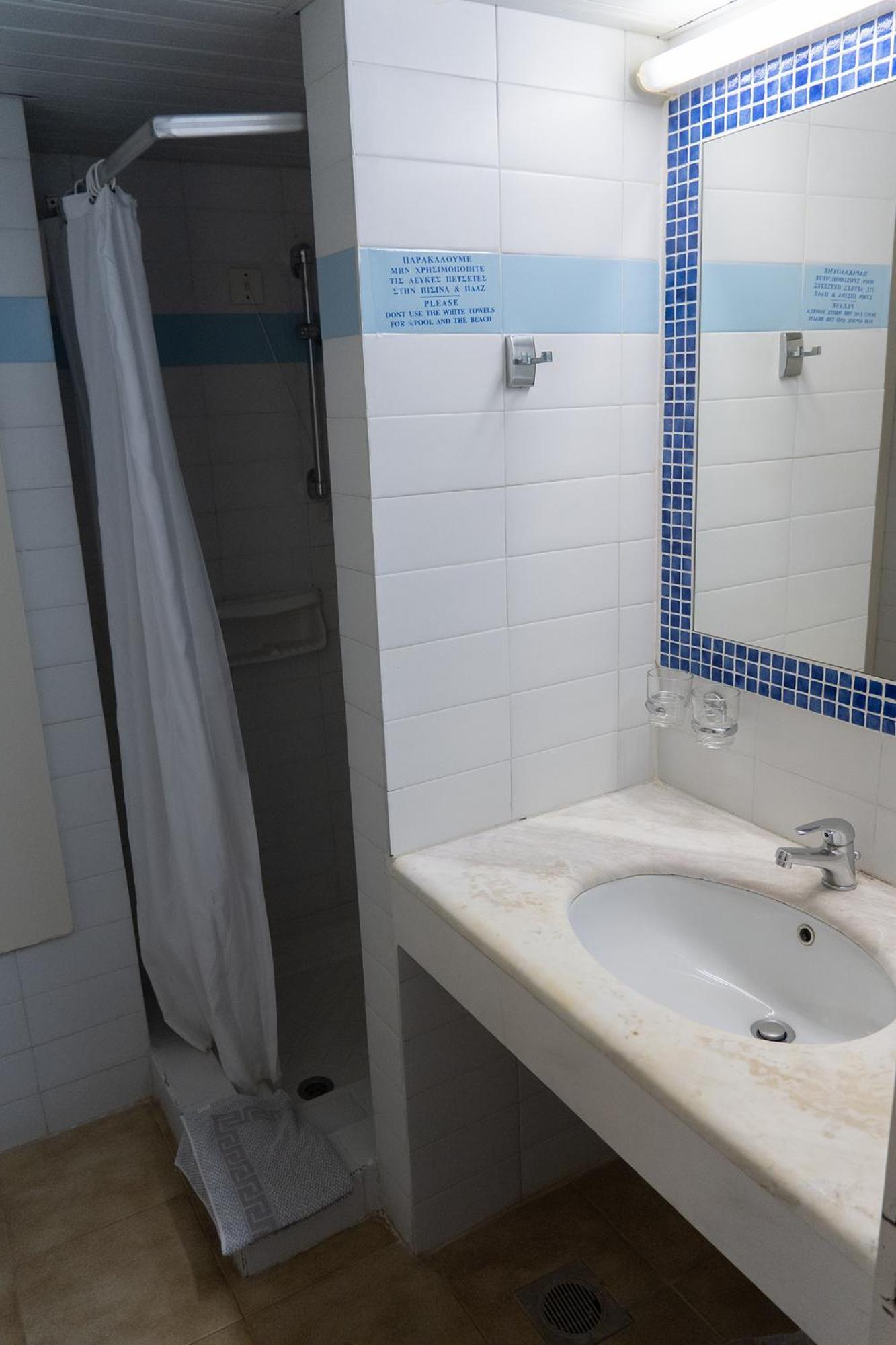 Apollon Suites 카리스토스 외부 사진