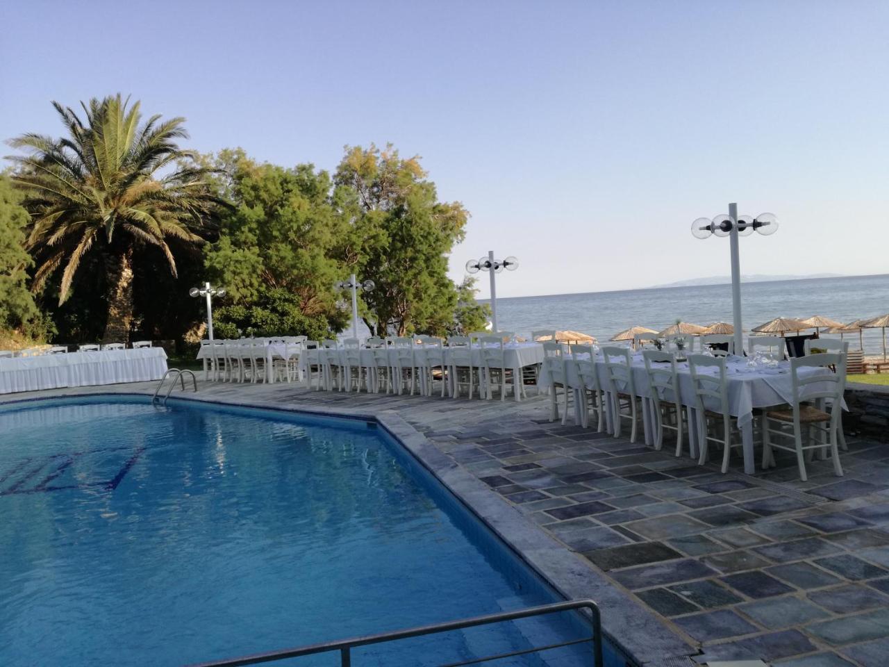 Apollon Suites 카리스토스 외부 사진